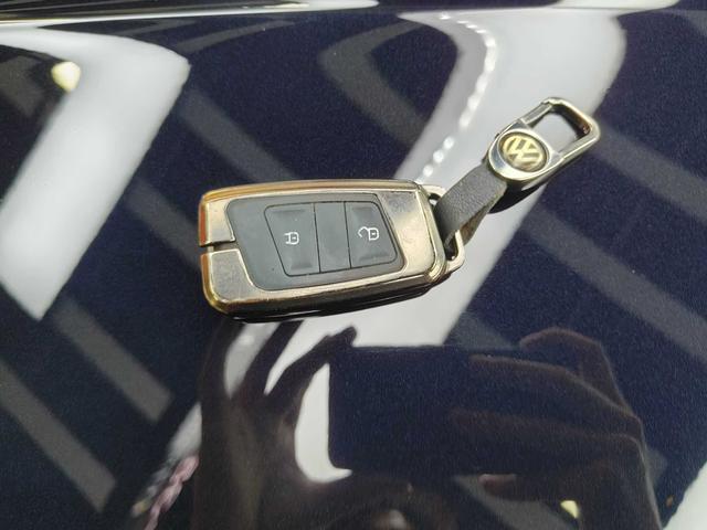 Volkswagen Passat id 4392348 из Китая 30