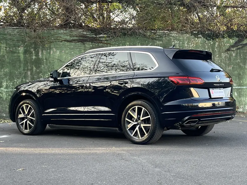 Volkswagen Touareg — фото 4