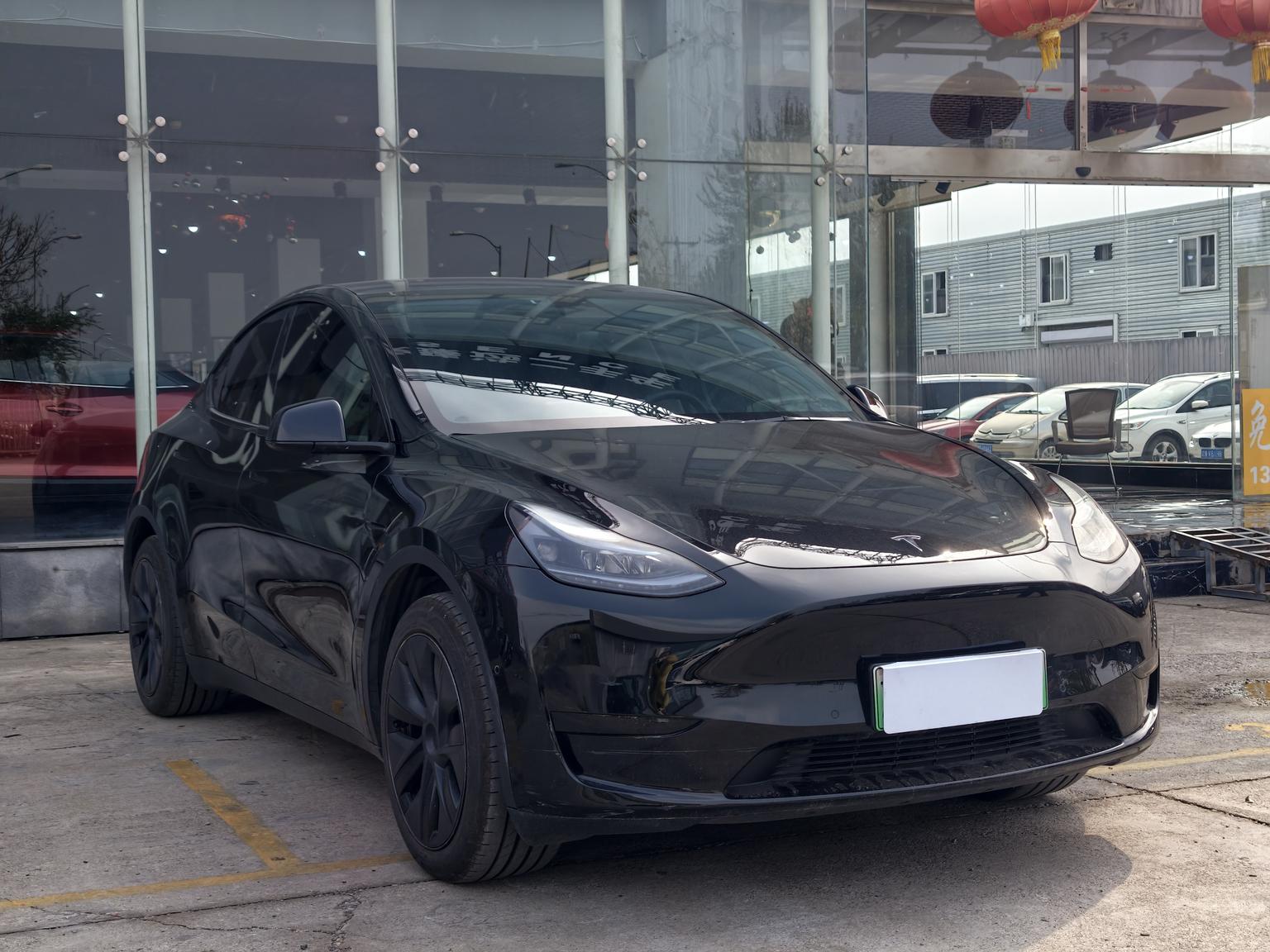 Tesla Model Y: фотография 4 из 15