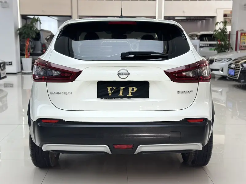 Nissan Qashqai — фото 5