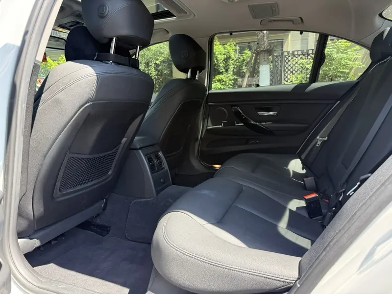 BMW 3 Series — фото 10