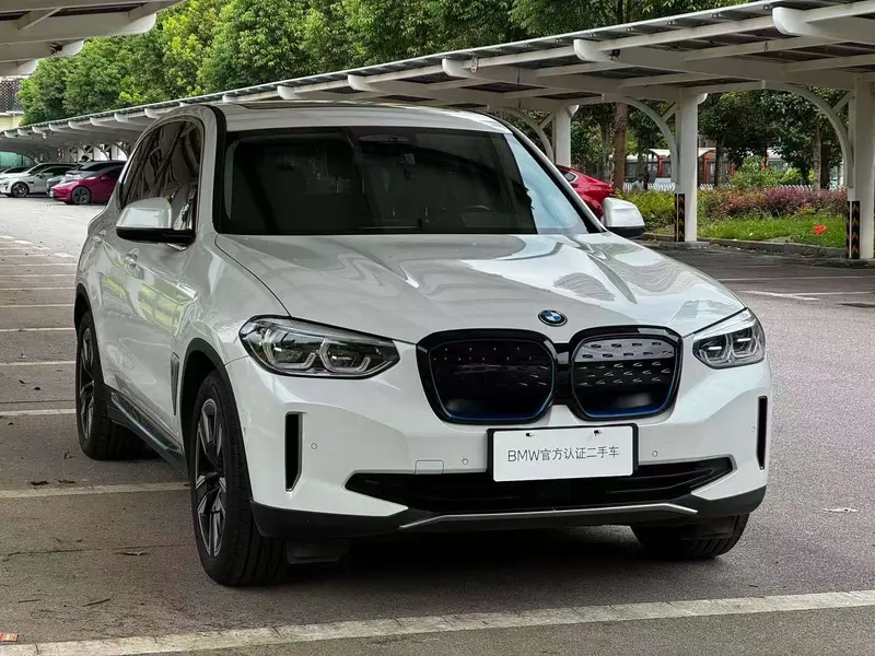 BMW iX3 продвинутая — фото 3