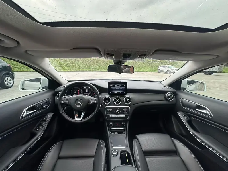 Mercedes-Benz GLA — фото 7