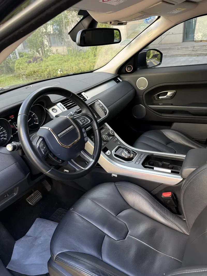 Land Rover Range Rover Evoque — фото 7
