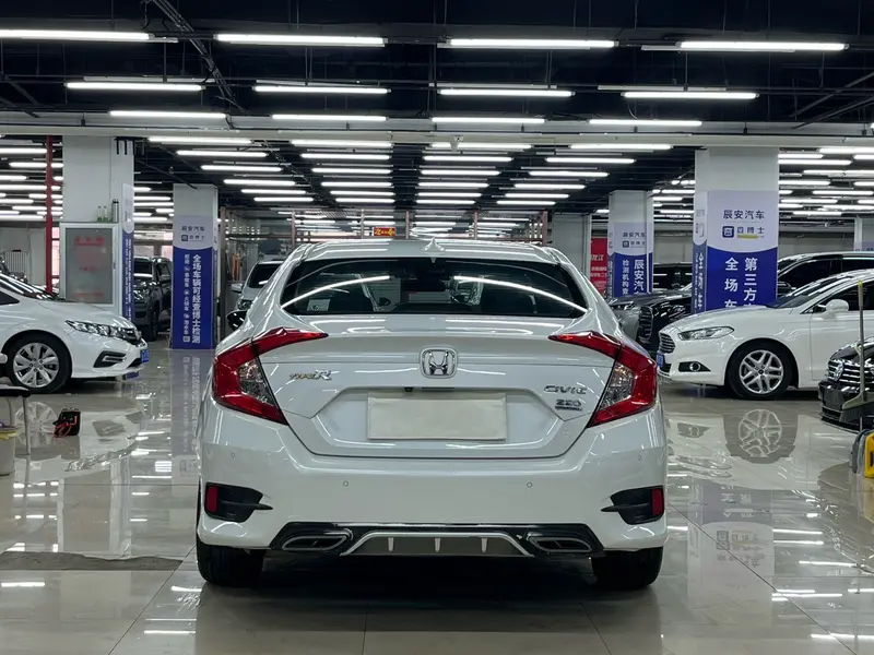 Honda Civic — фото 5