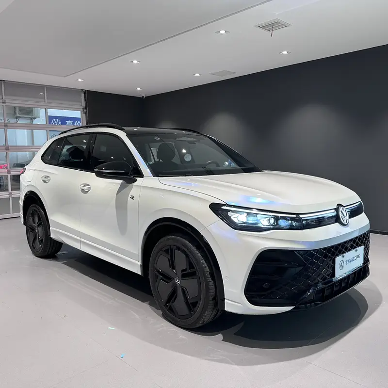 Volkswagen Tiguan L — фото 3
