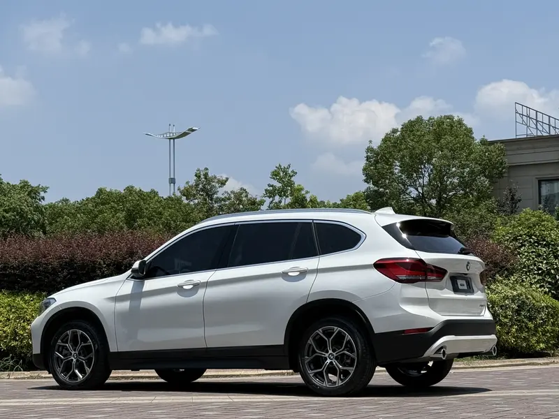 BMW X1 — фото 3