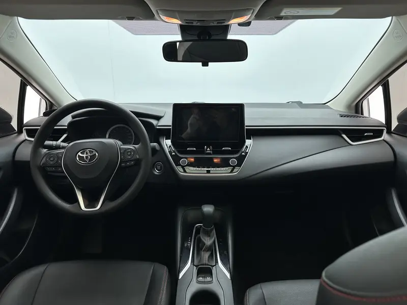Toyota Corolla — фото 7
