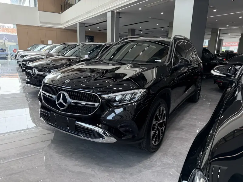 Mercedes-Benz GLC 260 L 4 MAT IC 5