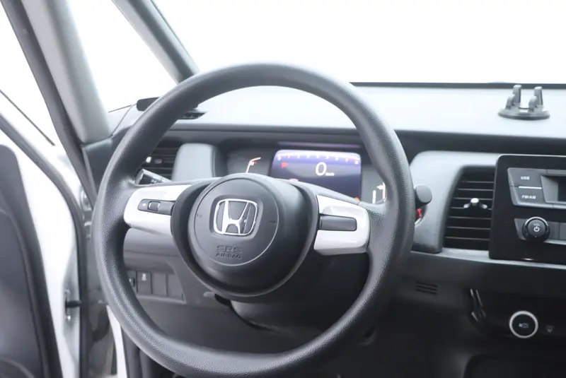 Honda Fit — фото 7