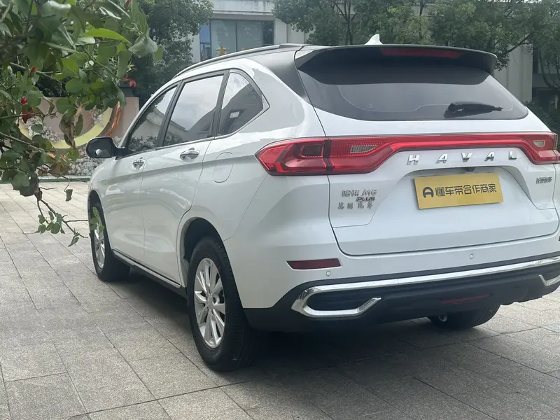 Haval M6 — фото 5