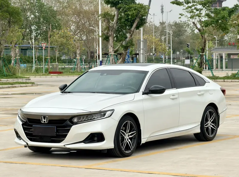 Honda Accord 260 TURBO ·Premium — фото 1