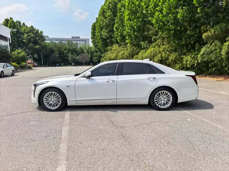 Cadillac CT6 — фото 3