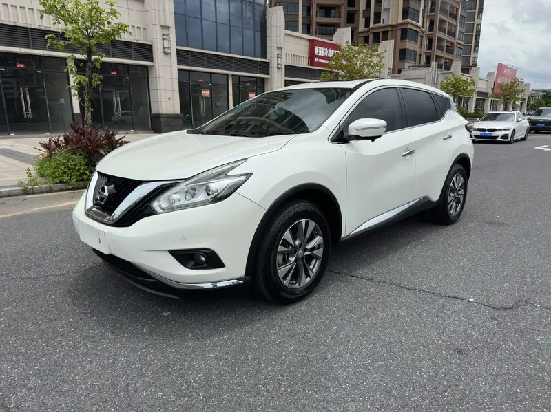 Nissan Murano — фото 1