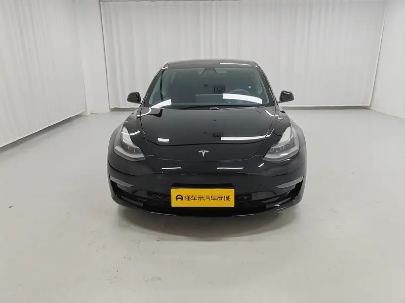 Tesla Model 3 — фото 2