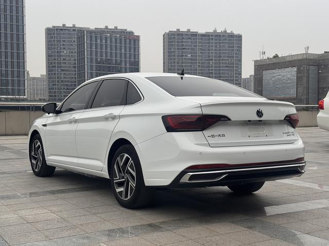 Volkswagen Sagitar id 4392159 из Китая 17