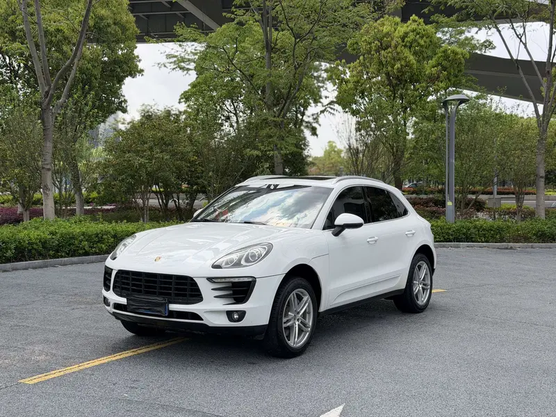 Porsche Macan 2.0 T