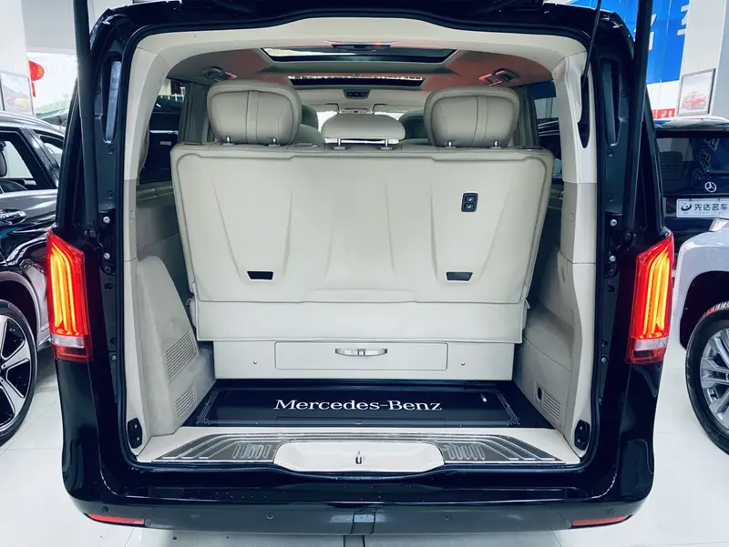 Mercedes-Benz V-Class — фото 20