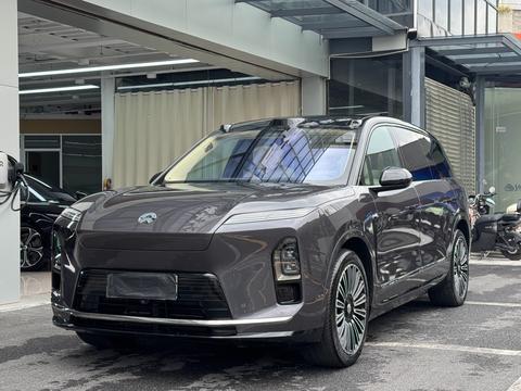 Nio ES8