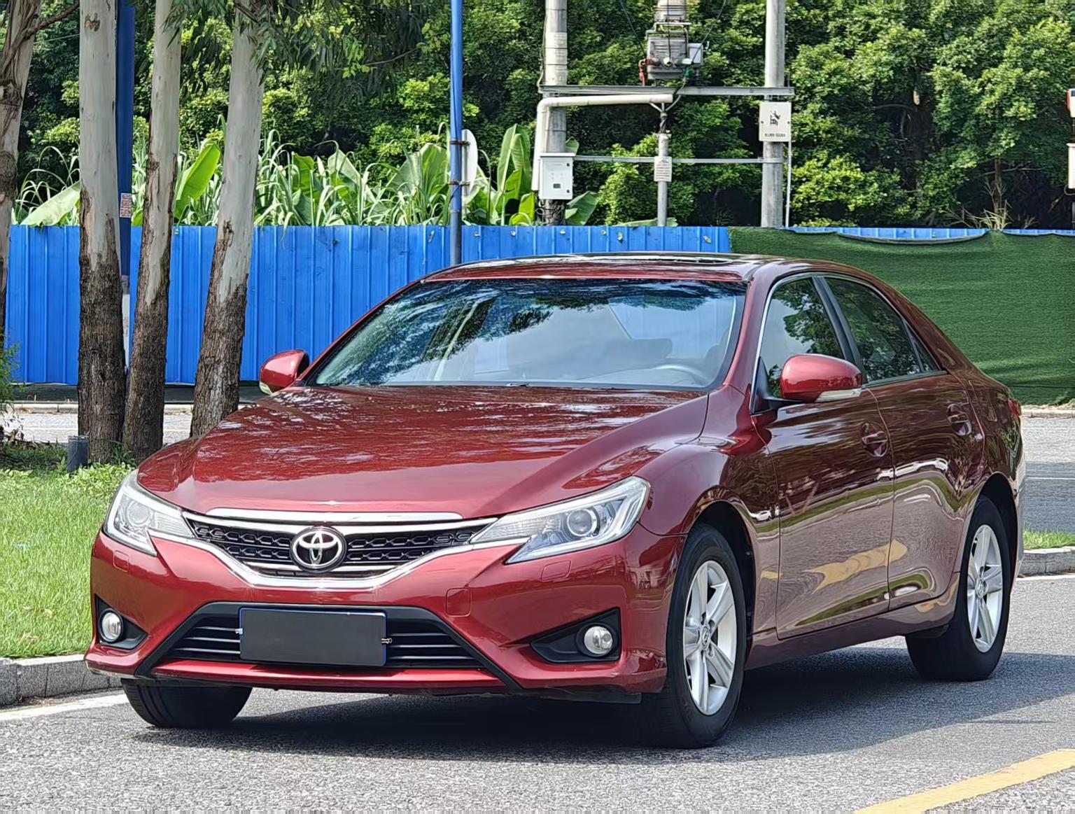 Toyota Reiz