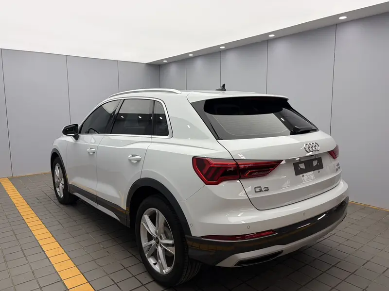 Audi Q3 — фото 4