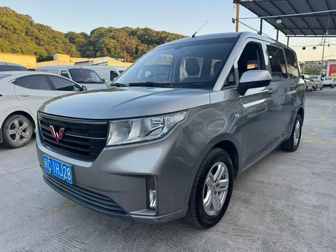 Wuling Hongguang PLUS, 2020 год