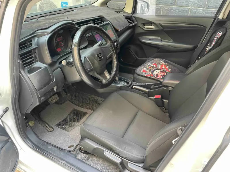 Honda Fit — фото 8