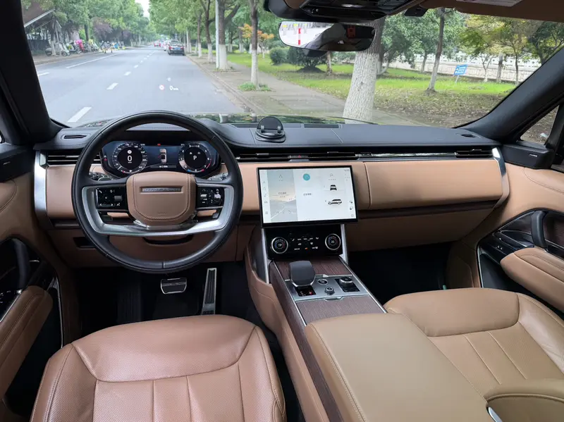 Land Rover Range Rover 3.0 L6 400PS — фото 7