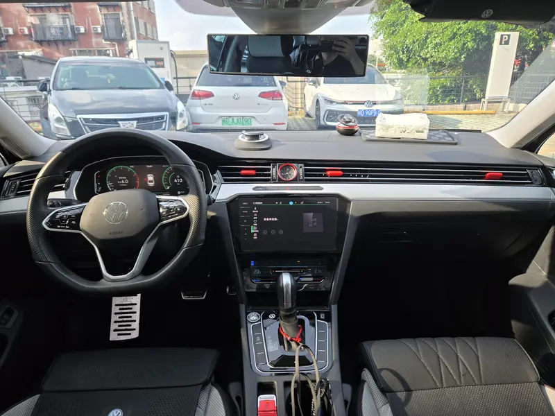 Volkswagen Magotan 200 330 TSI DSG Luxury — фото 6