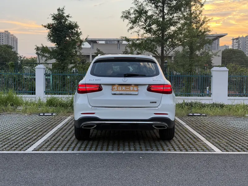 Mercedes-Benz GLC 260 4MATIC динамик — фото 3