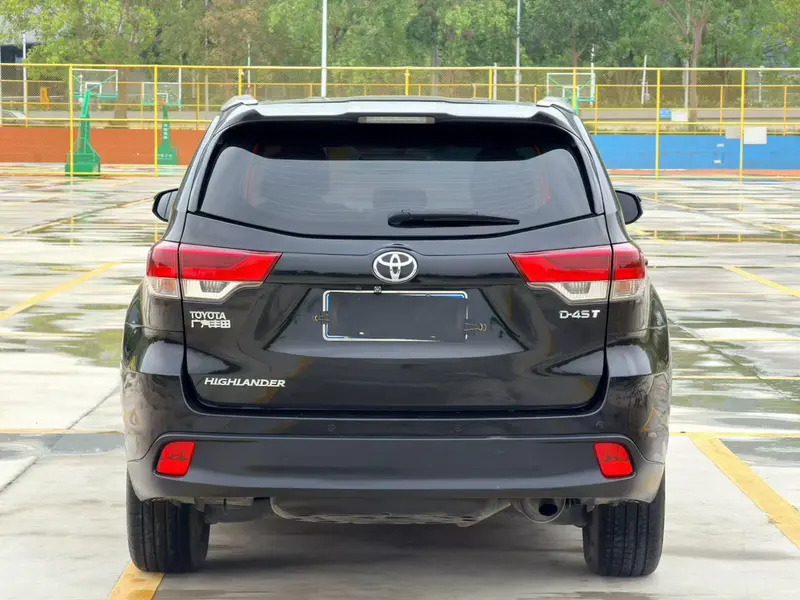 Toyota Highlander — фото 5