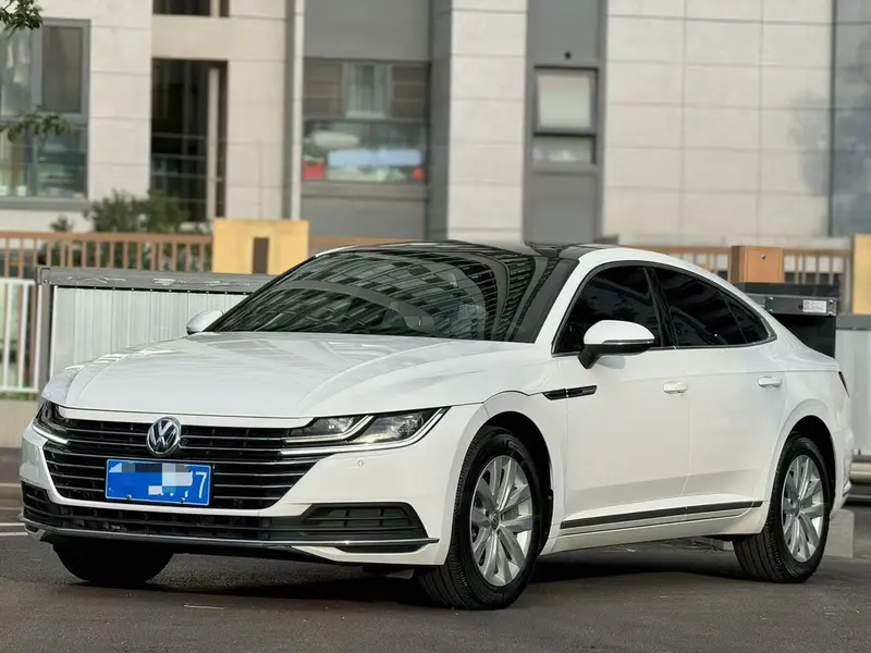 Volkswagen CC — фото 1