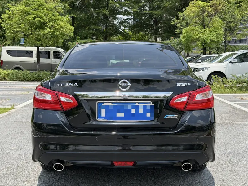 Nissan Teana 2.0L XL — фото 6