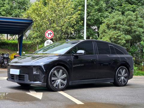 Li Auto i6