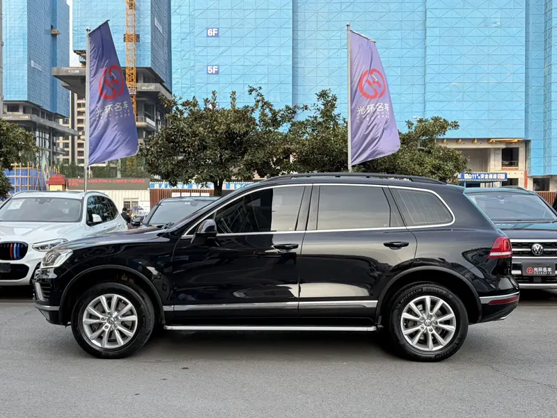 Volkswagen Touareg — фото 3