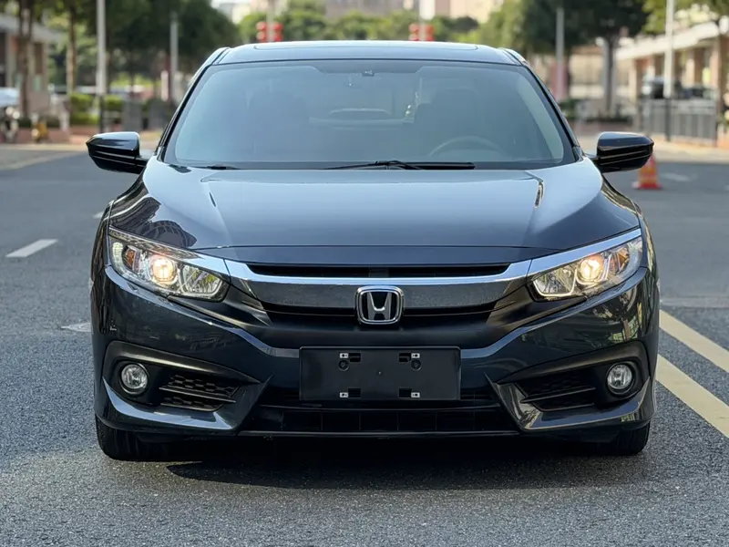 Honda Civic — фото 2