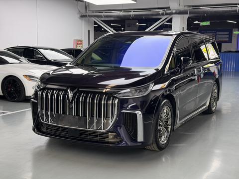 VOYAH Dreamer PHEV