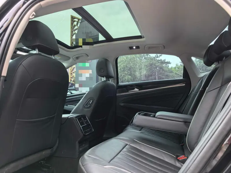 Volkswagen Passat — фото 11