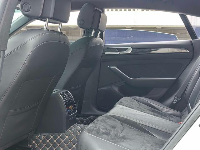 Volkswagen CC id 4392347 из Китая 11