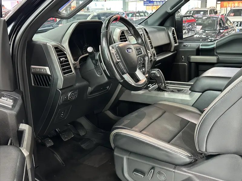 Ford F-150 Raptor — фото 10