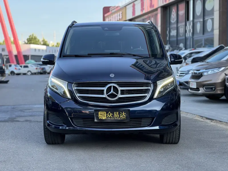 Mercedes-Benz V-Class — фото 2
