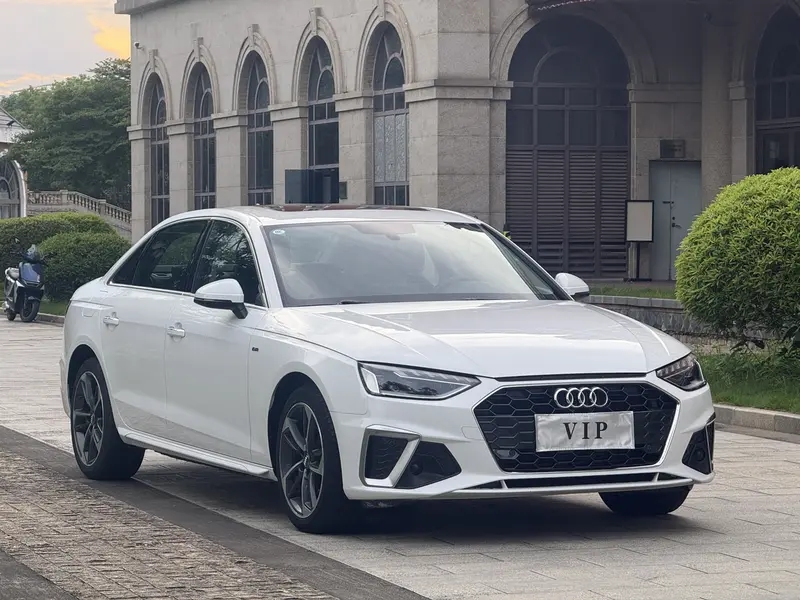 Audi A4L 40 TFSI — фото 3