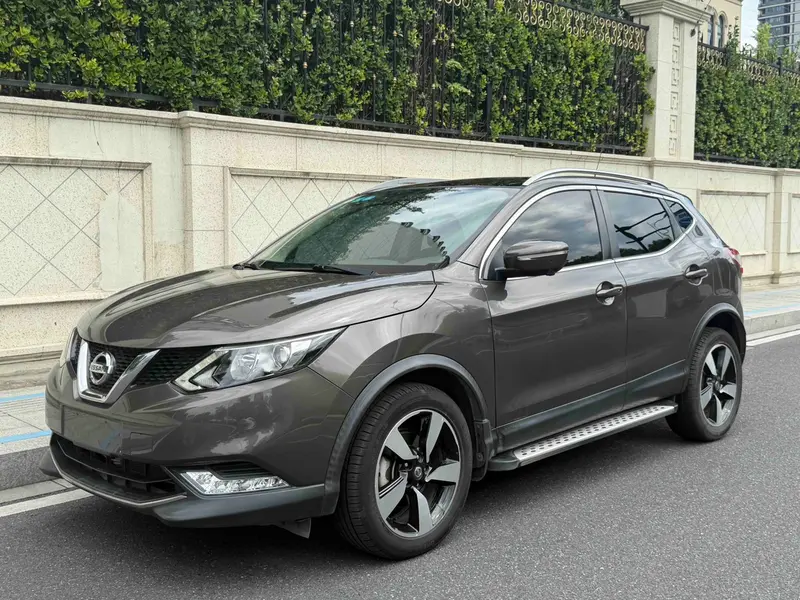 Nissan Qashqai 2.0 L CVT Luxury VI