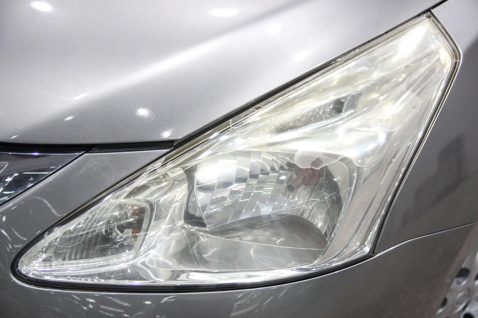 Nissan Tiida 2011 1.6L CVT Comfort