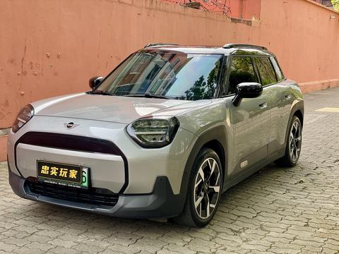 MINI Aceman Electric