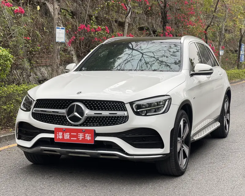 Mercedes-Benz GLC — фото 1