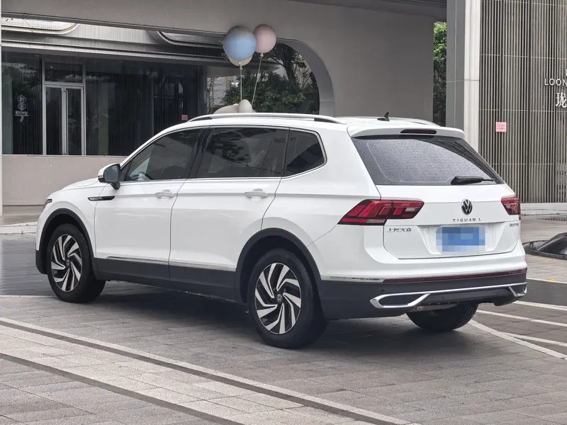 Volkswagen Tiguan L — фото 4
