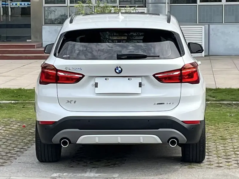 BMW X1 — фото 6