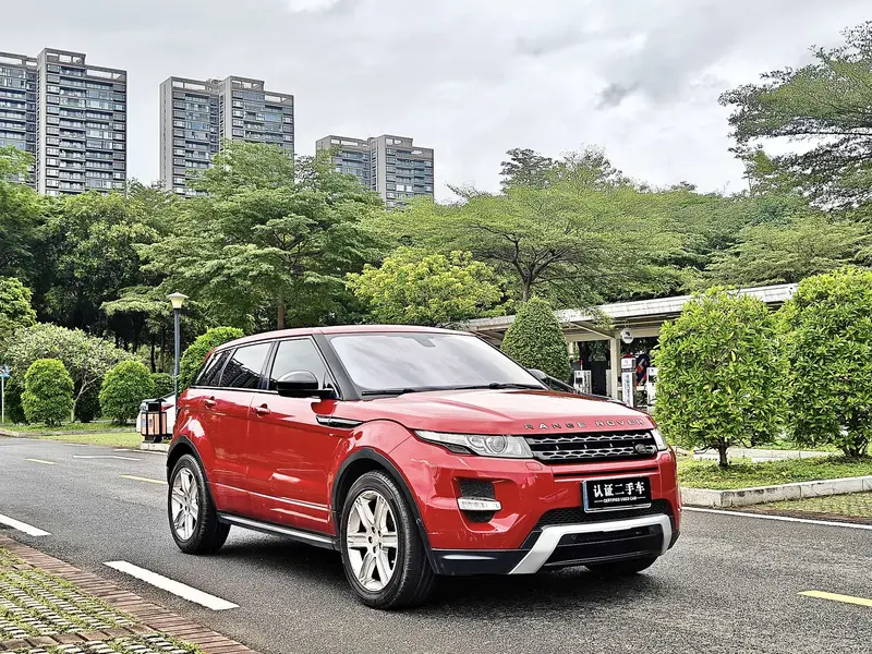 Land Rover Range Rover Evoque 2.0T — фото 3