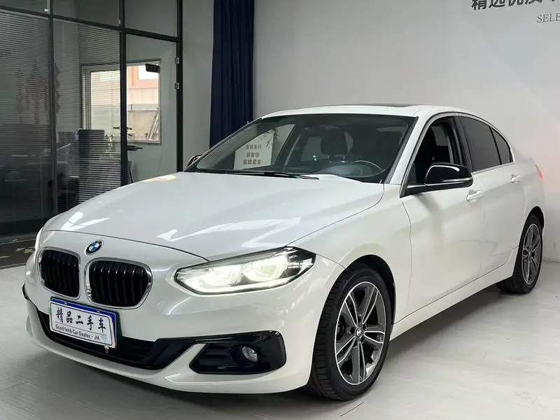 BMW 1 Series — фото 1